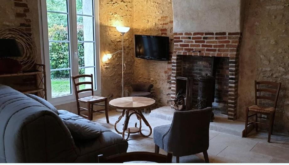 La Petite Maison Dans La Foret Gy-en-Sologne Exterior foto