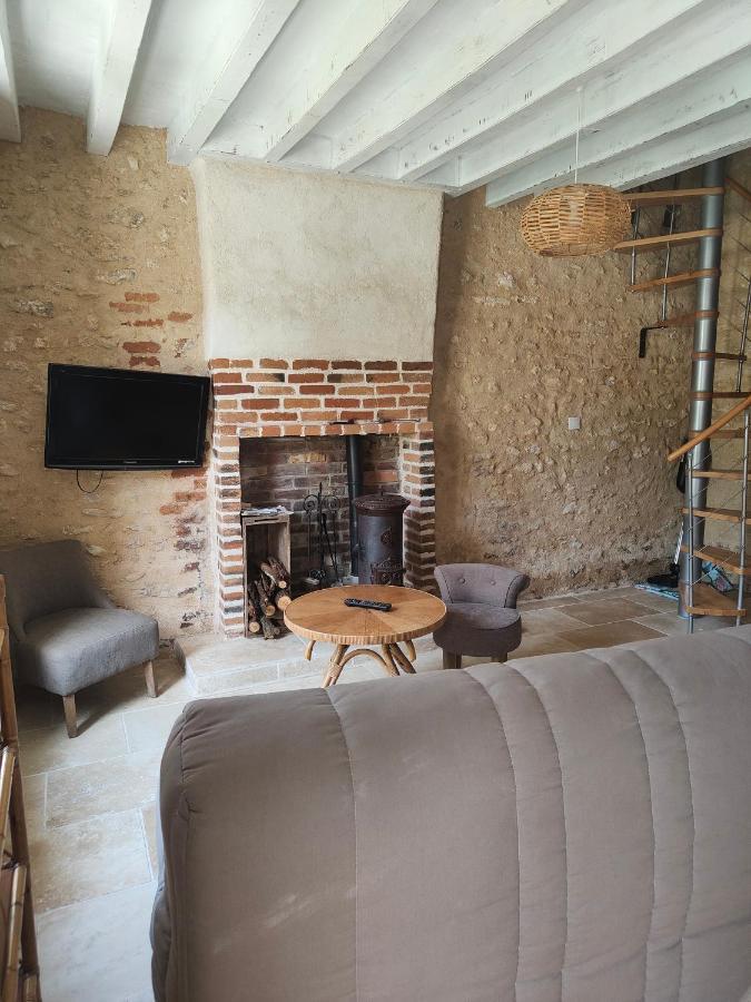 La Petite Maison Dans La Foret Gy-en-Sologne Exterior foto